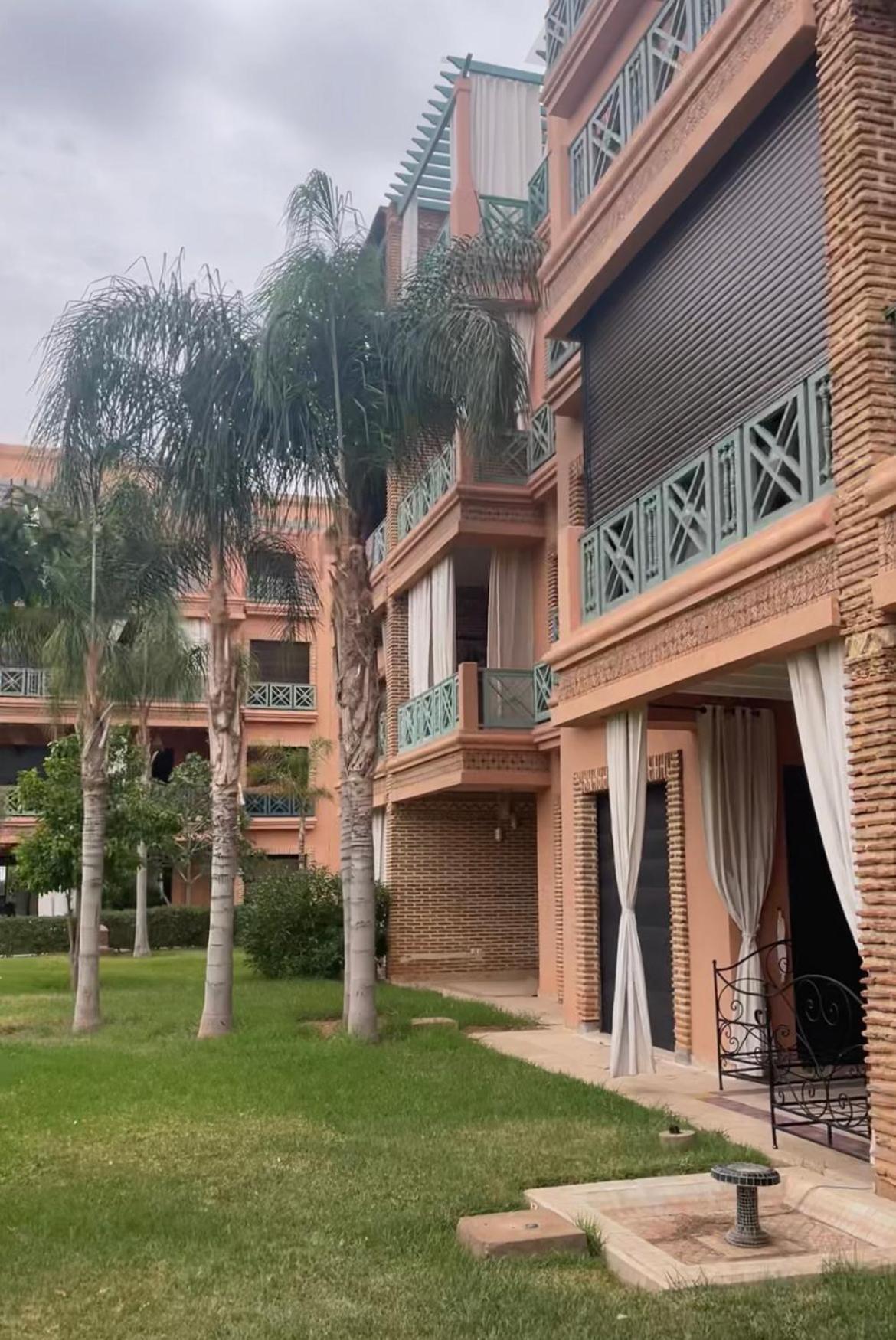 Garden House , Free Gym, Wi-fi, Parking, International Channels Apartamento