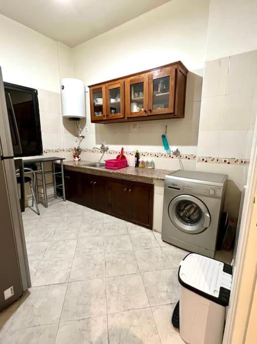 Family Izdihar 10 Min From Gueliz, Free Parking *