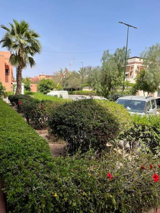 Appartement Family Izdihar 10 Min From Gueliz, Free Parking