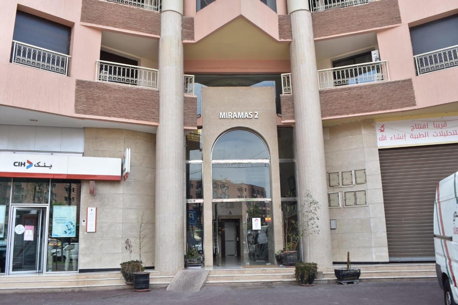 Superbe De Standing A Marrakech Excellent Emplacement Au Centre-ville