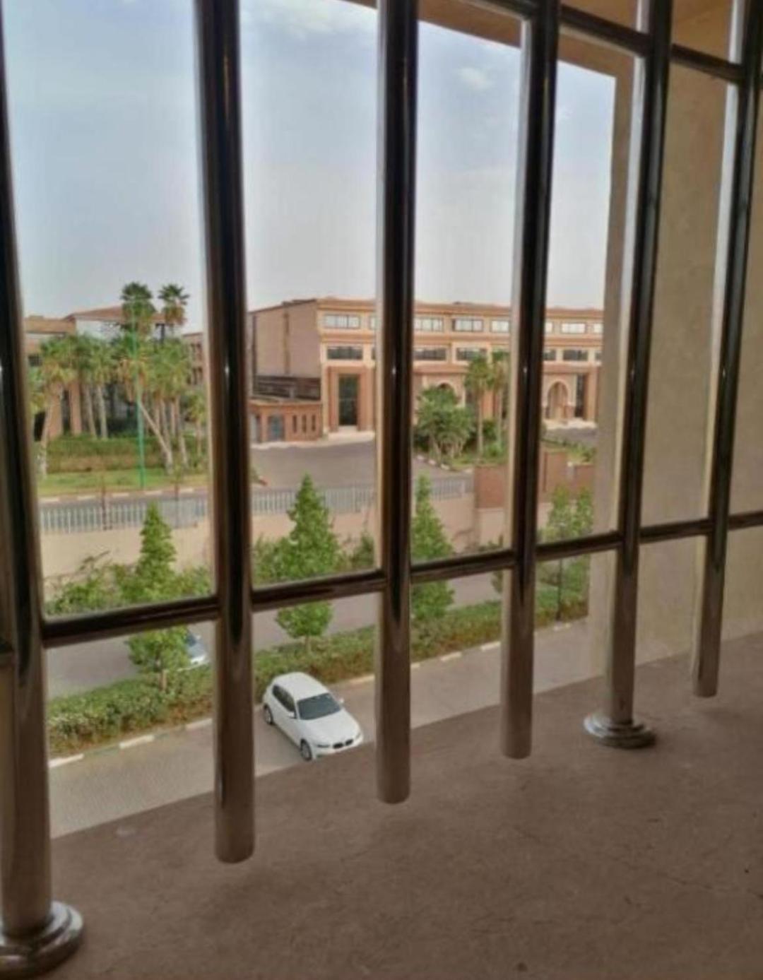 Appartement Coralia Avec Piscine En Location Journaliere A Marrakech