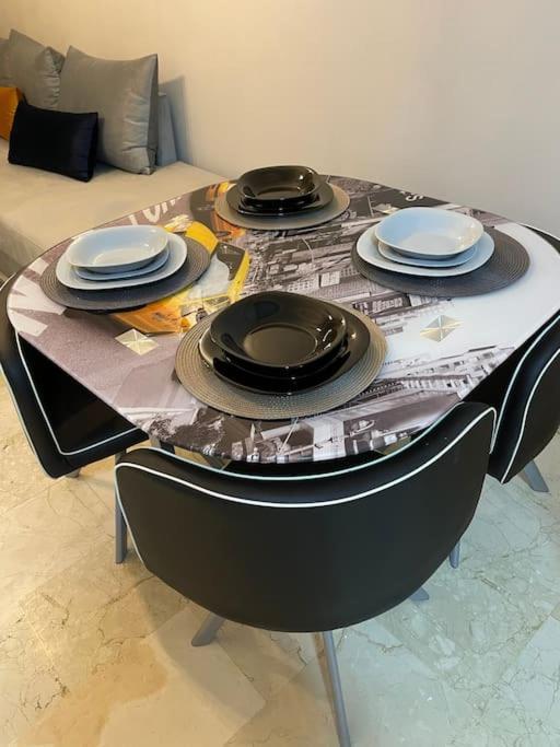 Tres Joli Hivernage Appartamento