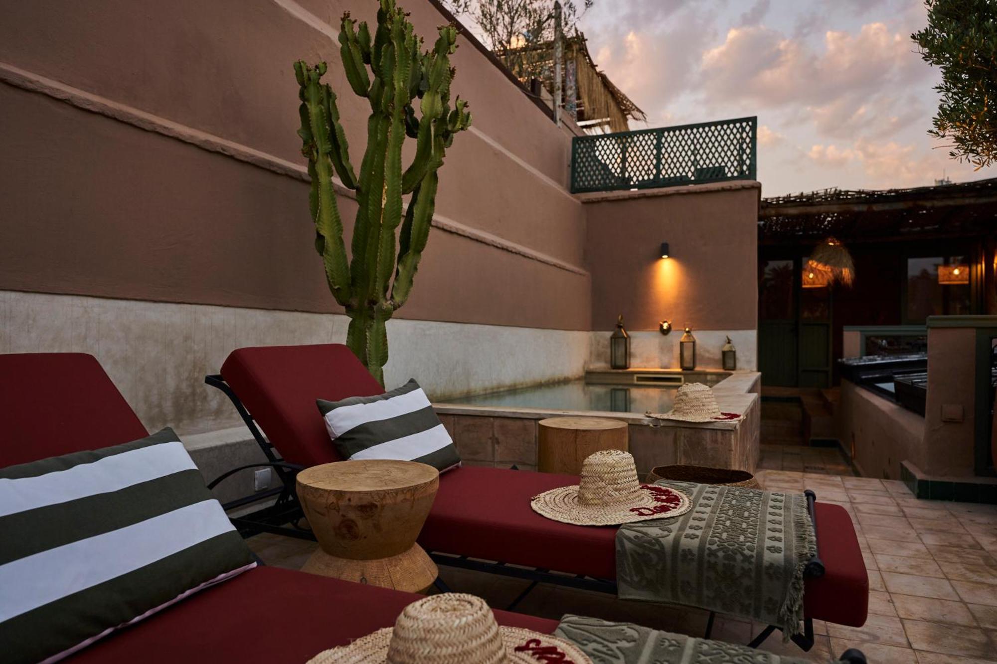 Dar Nakous Riad