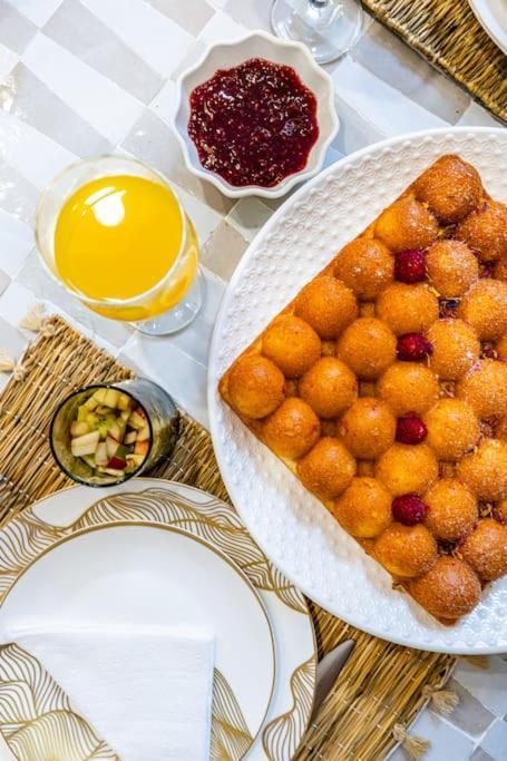 Macan Exclusive And Trendy Chich Breakfast Incl Villa