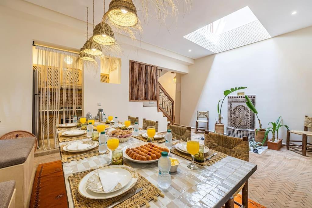 Macan Exclusive And Trendy Chich Breakfast Incl