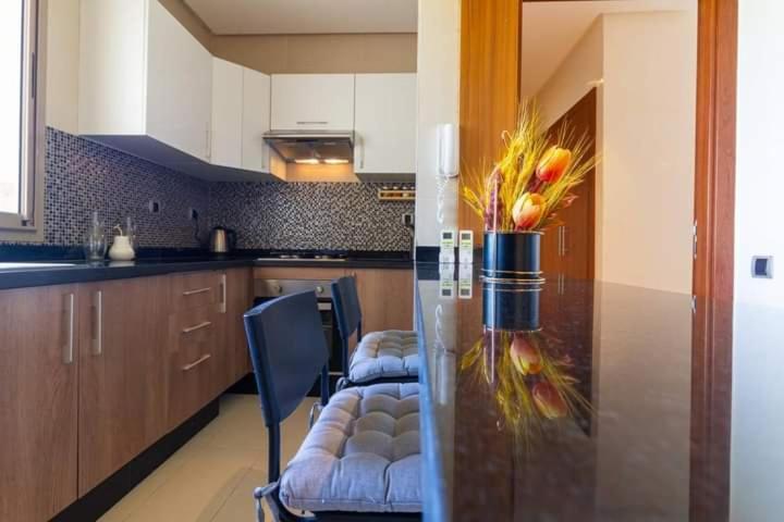Appartement Avec Piscine Et Jardins *