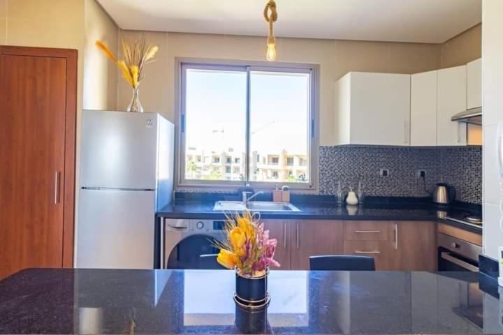 Appartement Avec Piscine Et Jardins Marrakesh