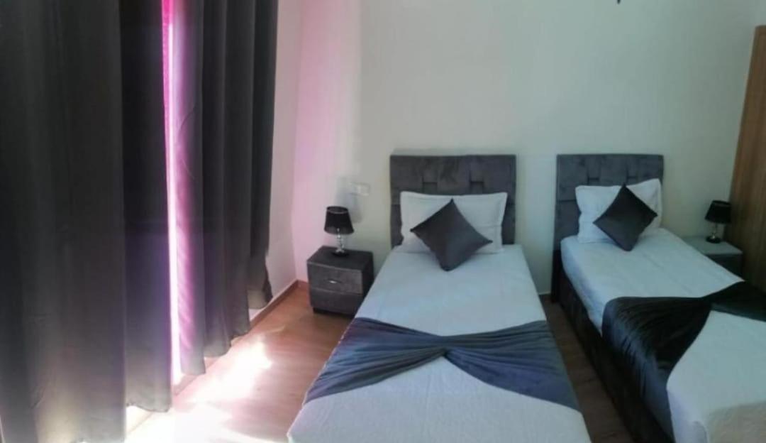 Charming In The Heart Of Marrakech - Modern Amenities And Prime Location Appartement *