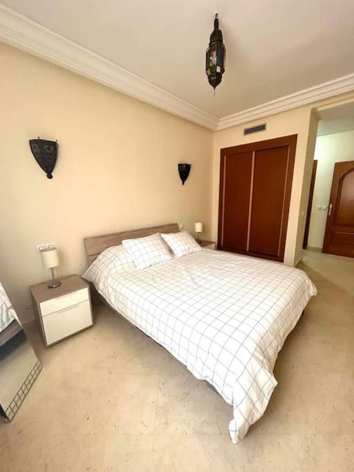 Apartamento Bel Appart, Tres Bien Situe, Avec Piscine, Wifi, Clim, Parking