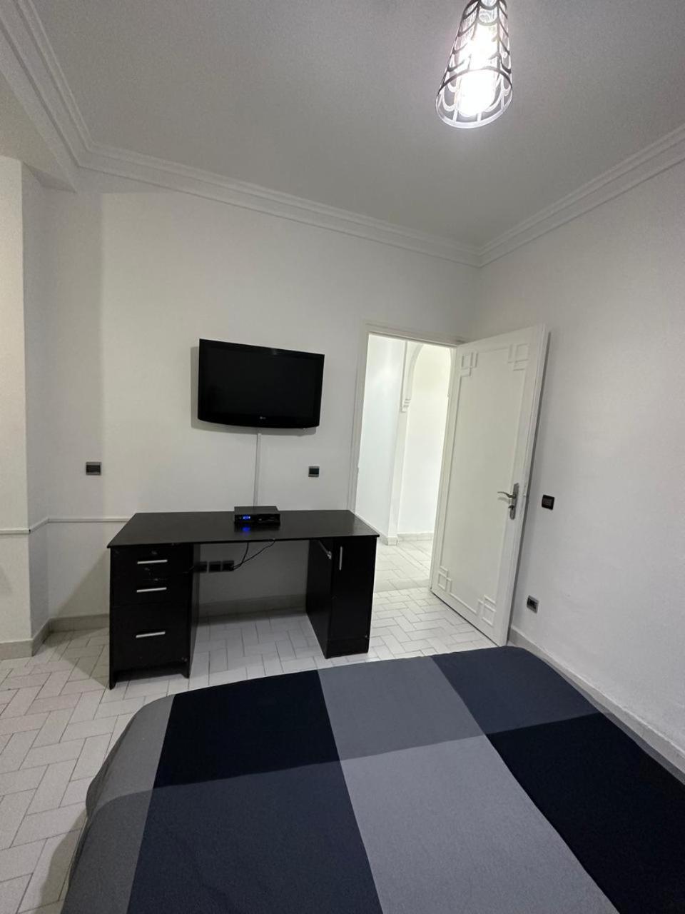 3 Salon A Cote De Eden Et Mcdo 6 Appartement