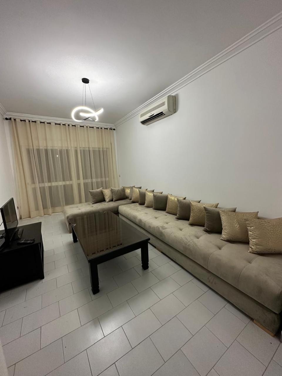 Appartement 3 Salon A Cote De Eden Et Mcdo 6 *