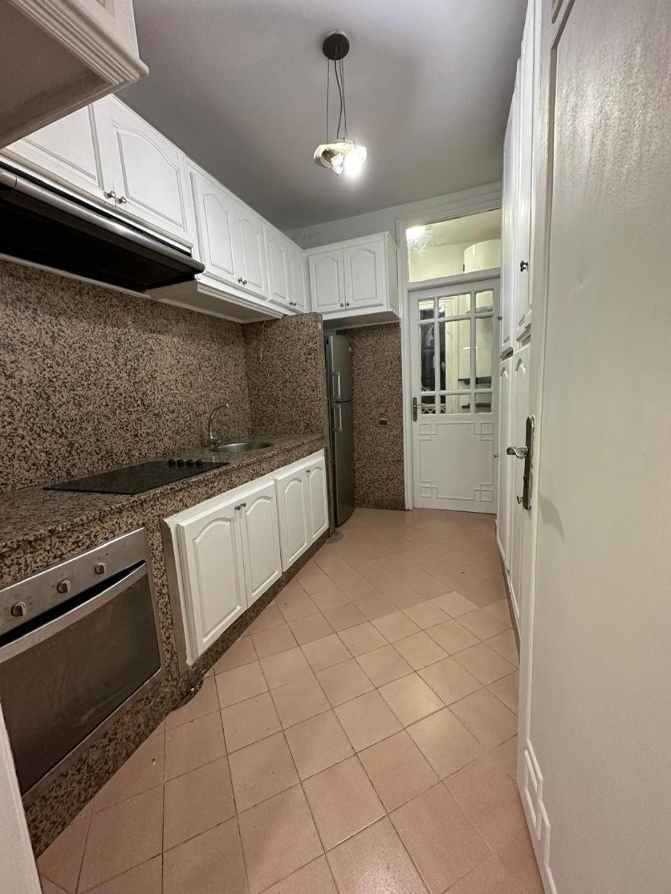 3 Salon A Cote De Eden Et Mcdo 6 Appartement *
