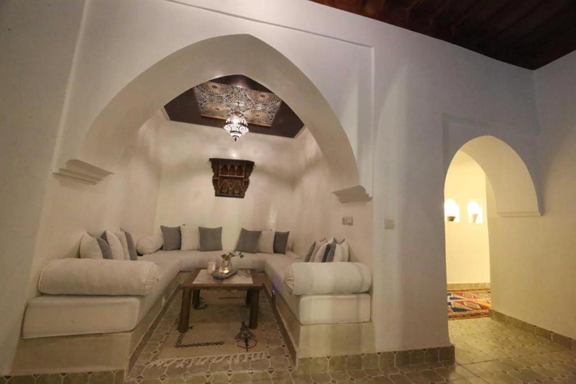 Oum H&n Exclusive Marrakesh