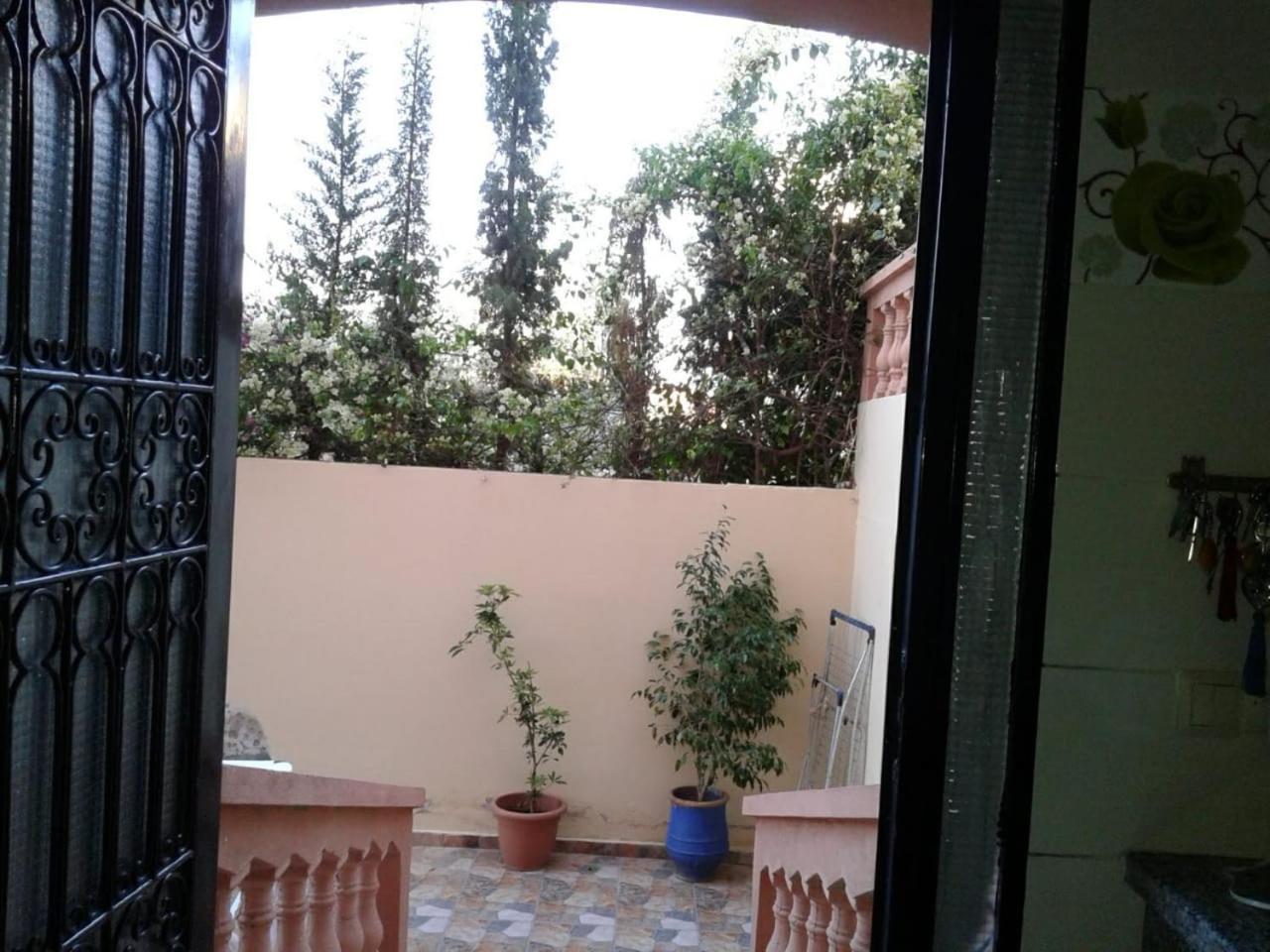 Paradise House Villa *