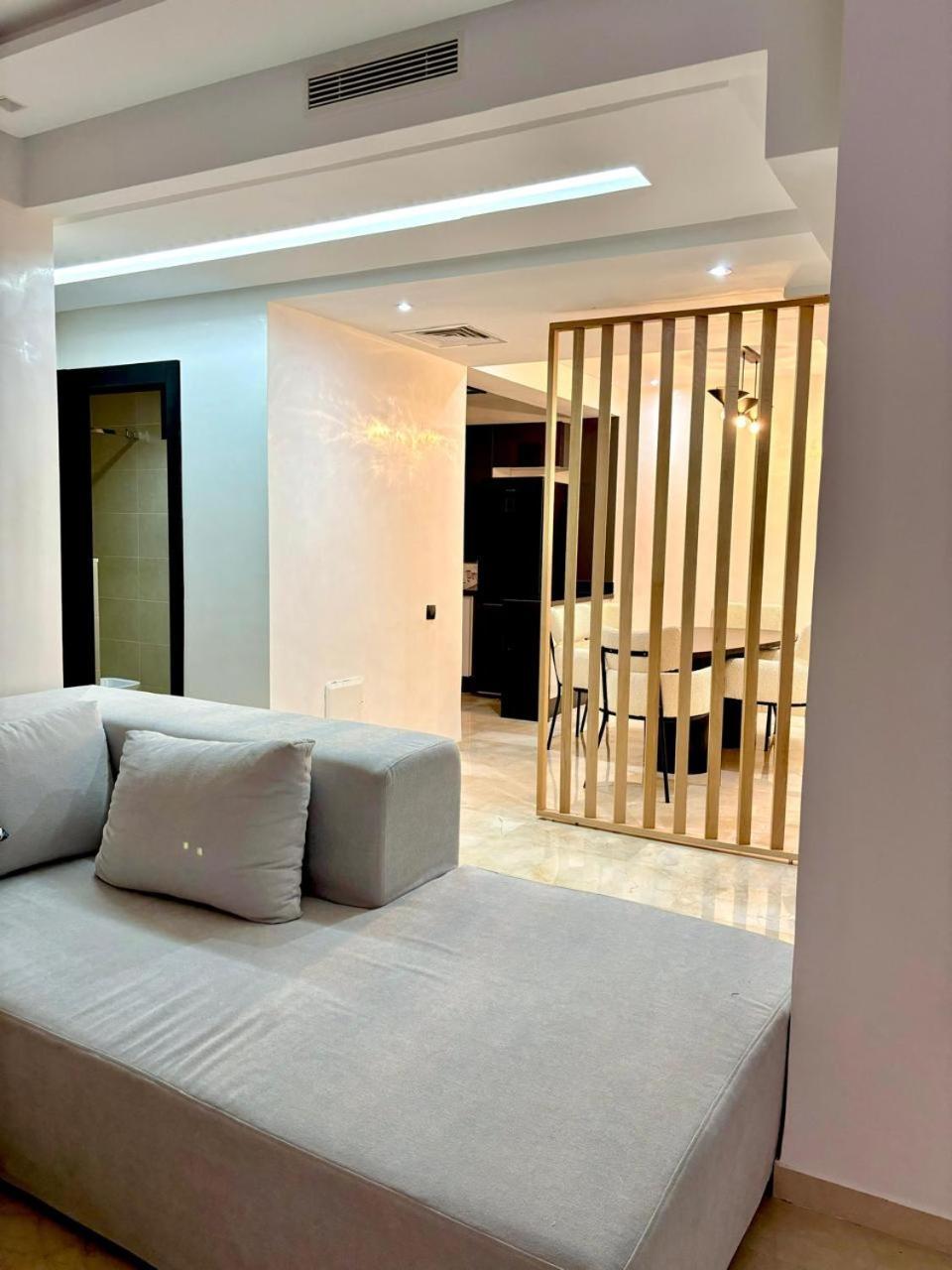 Duplex Standing *