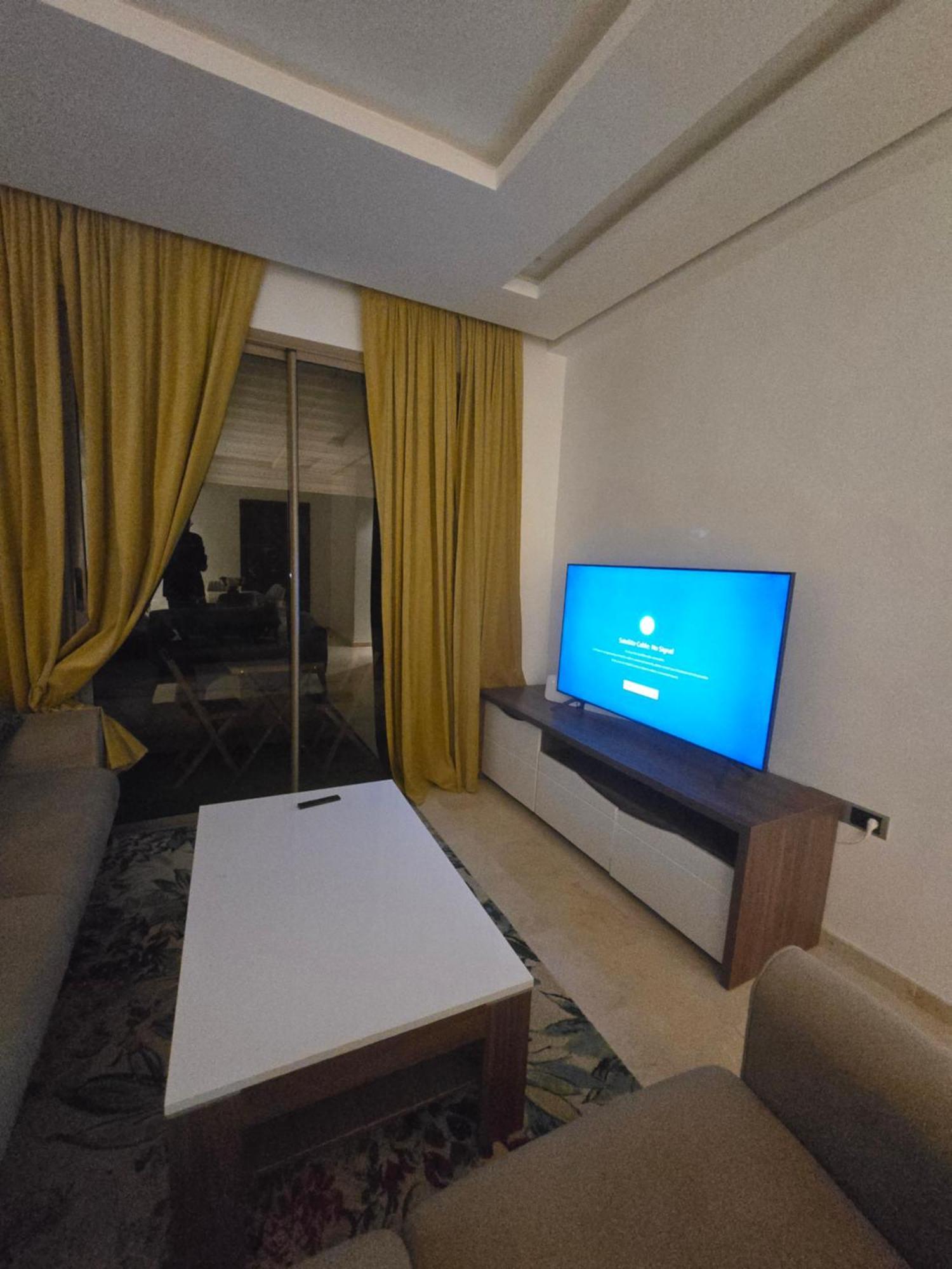 Appartement Avec Piscine Et Jardins