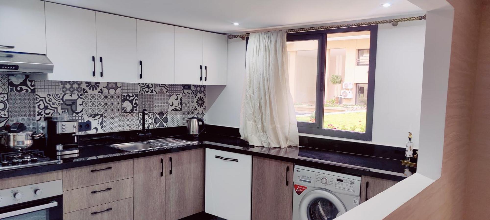 Un Elegant Duplex Au Coeur De Marrakech Avec Deux Piscines Et Un Espace *
