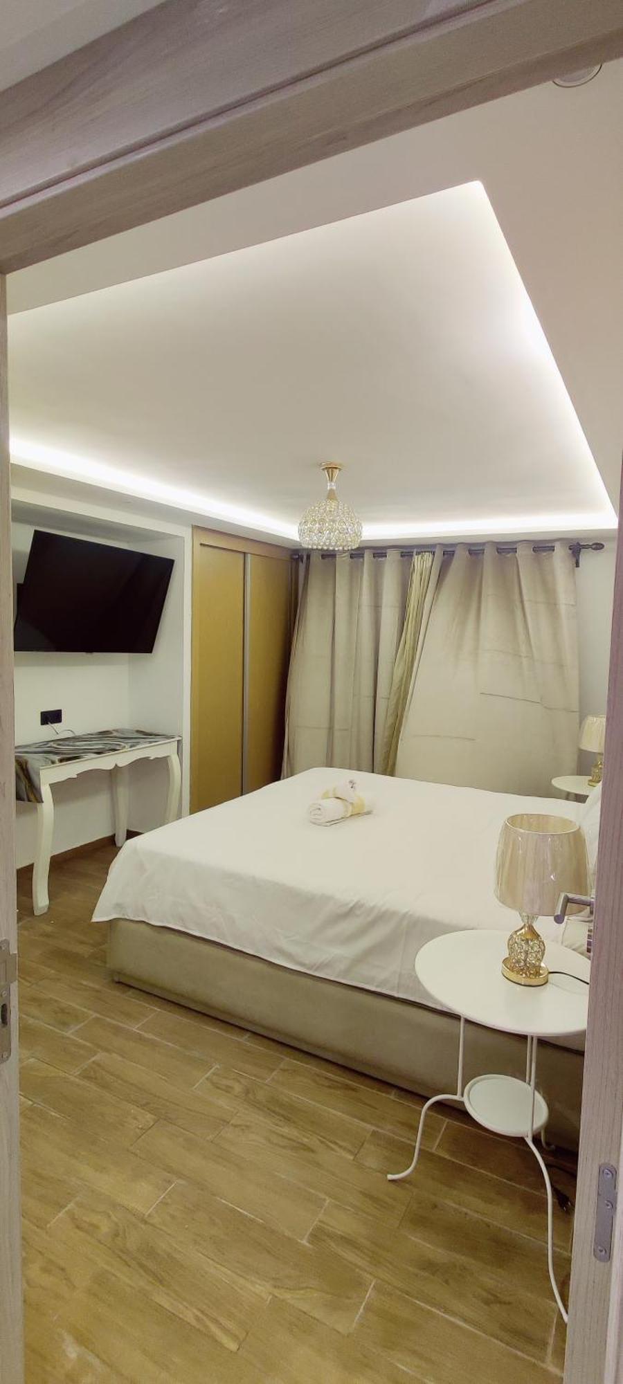 Un Elegant Duplex Au Coeur De Marrakech Avec Deux Piscines Et Un Espace Appartamento *