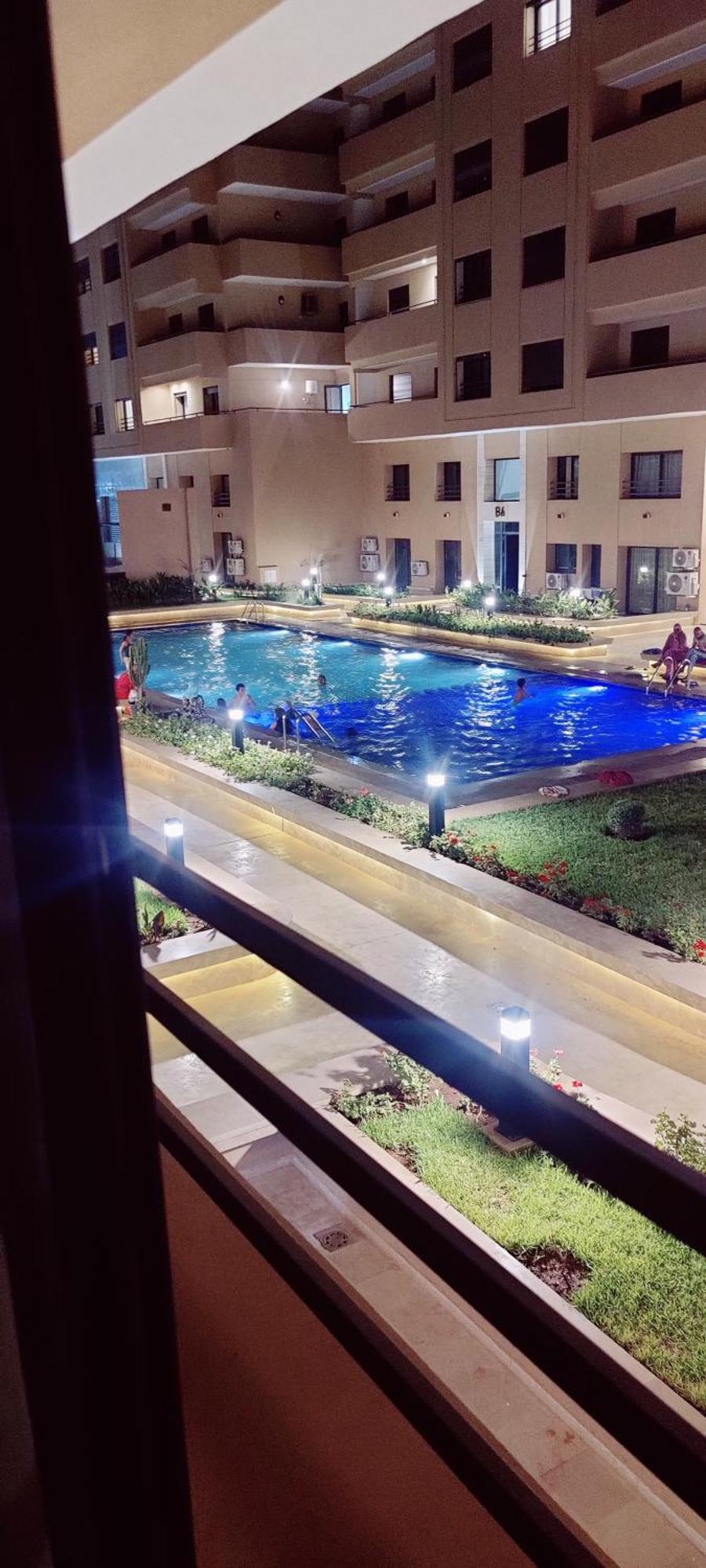 Un Elegant Duplex Au Coeur De Marrakech Avec Deux Piscines Et Un Espace