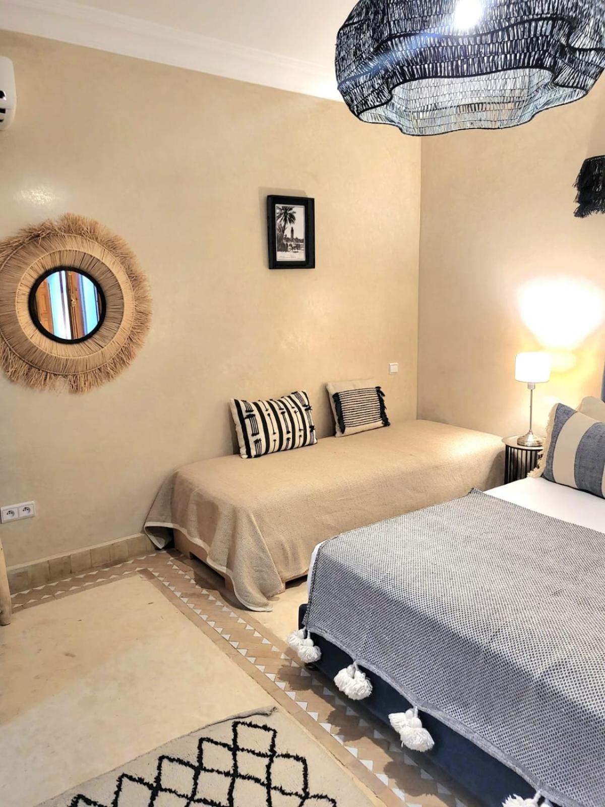 Melilo Avec Piscine Chauffee Vakantiehuis *
