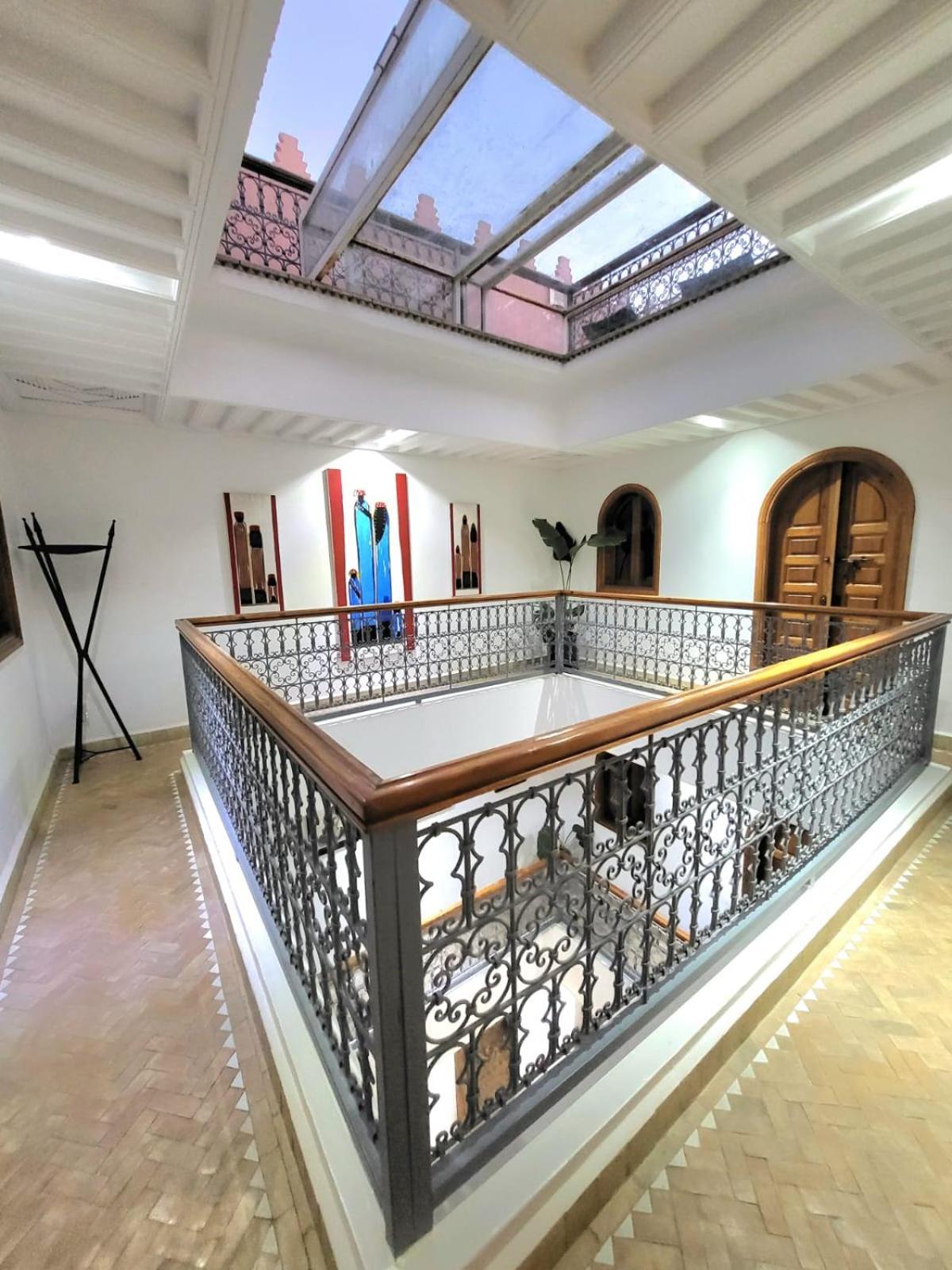 Melilo Avec Piscine Chauffee Marrakesch