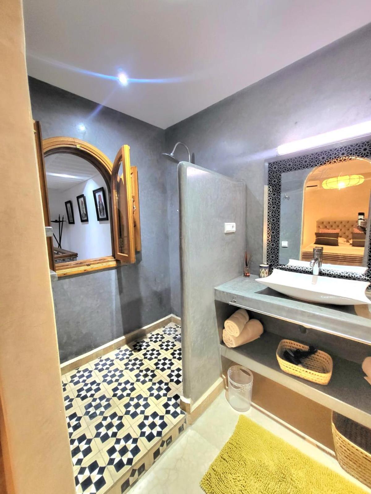 Vakantiehuis Melilo Avec Piscine Chauffee