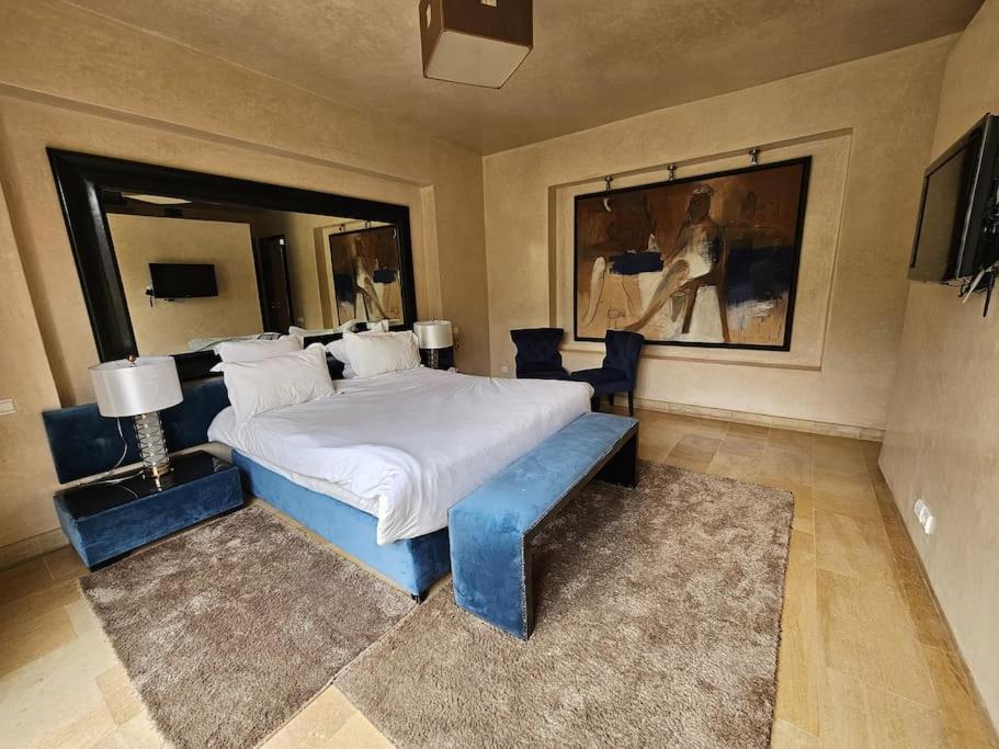 Sanaa Villa *
