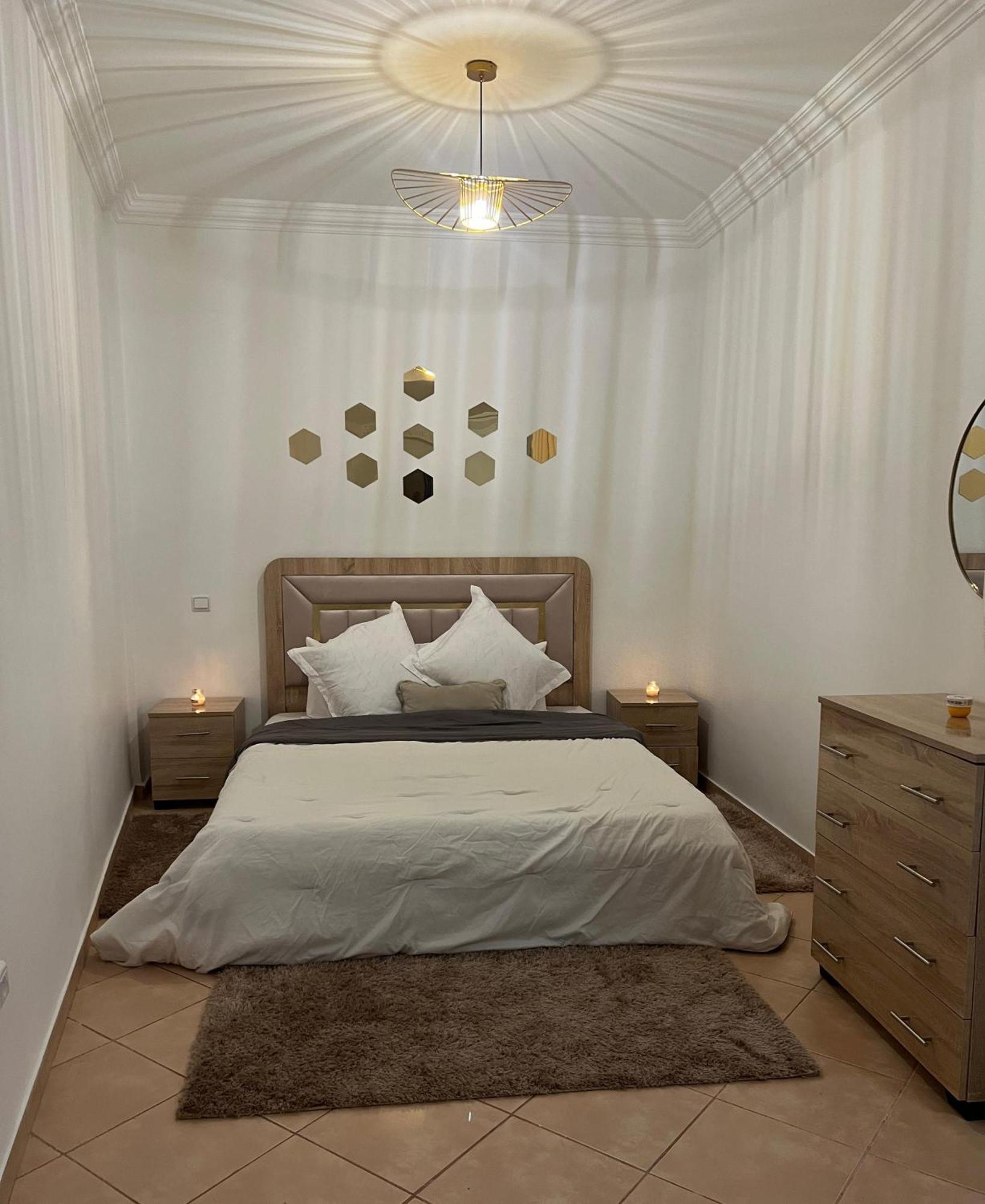 Au Coeur De La Avec Piscine Appartement