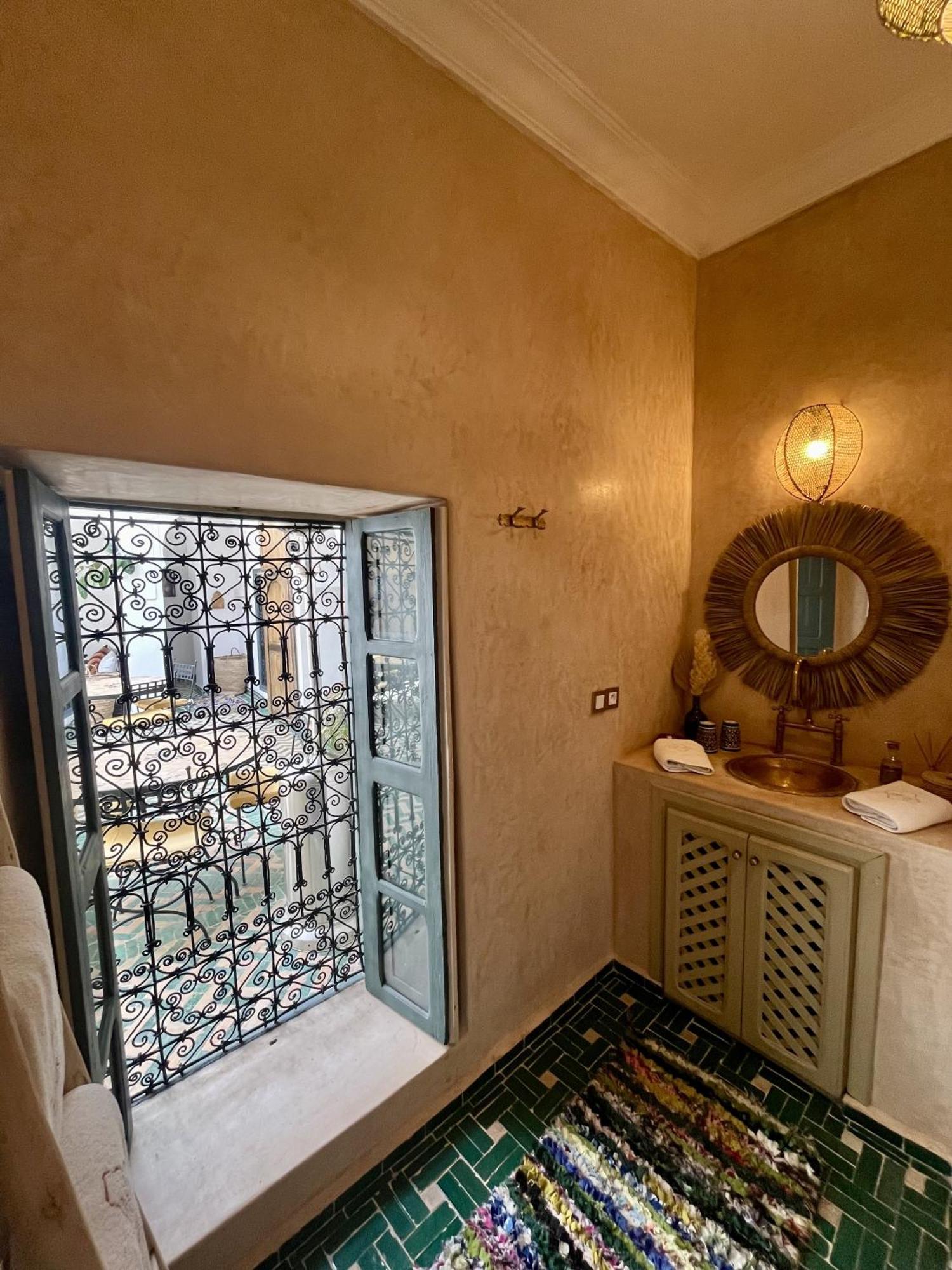 Riad Ecila 2*