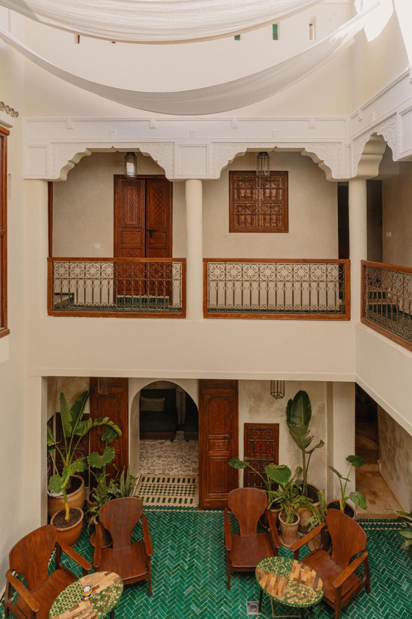 Senja Guest house