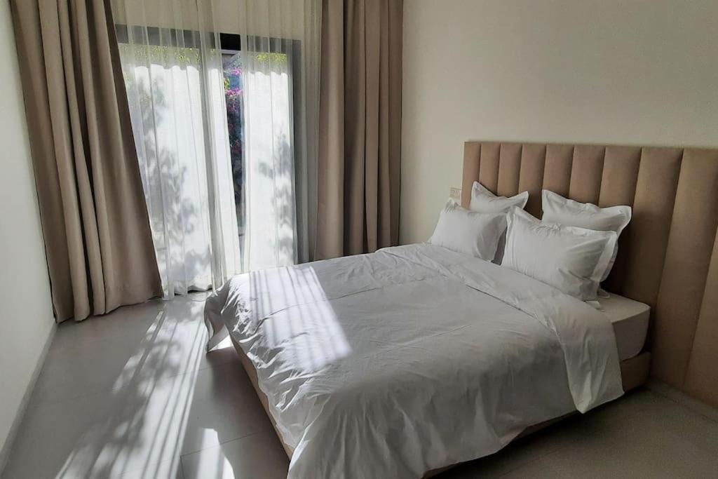 2 Palmeria Villa