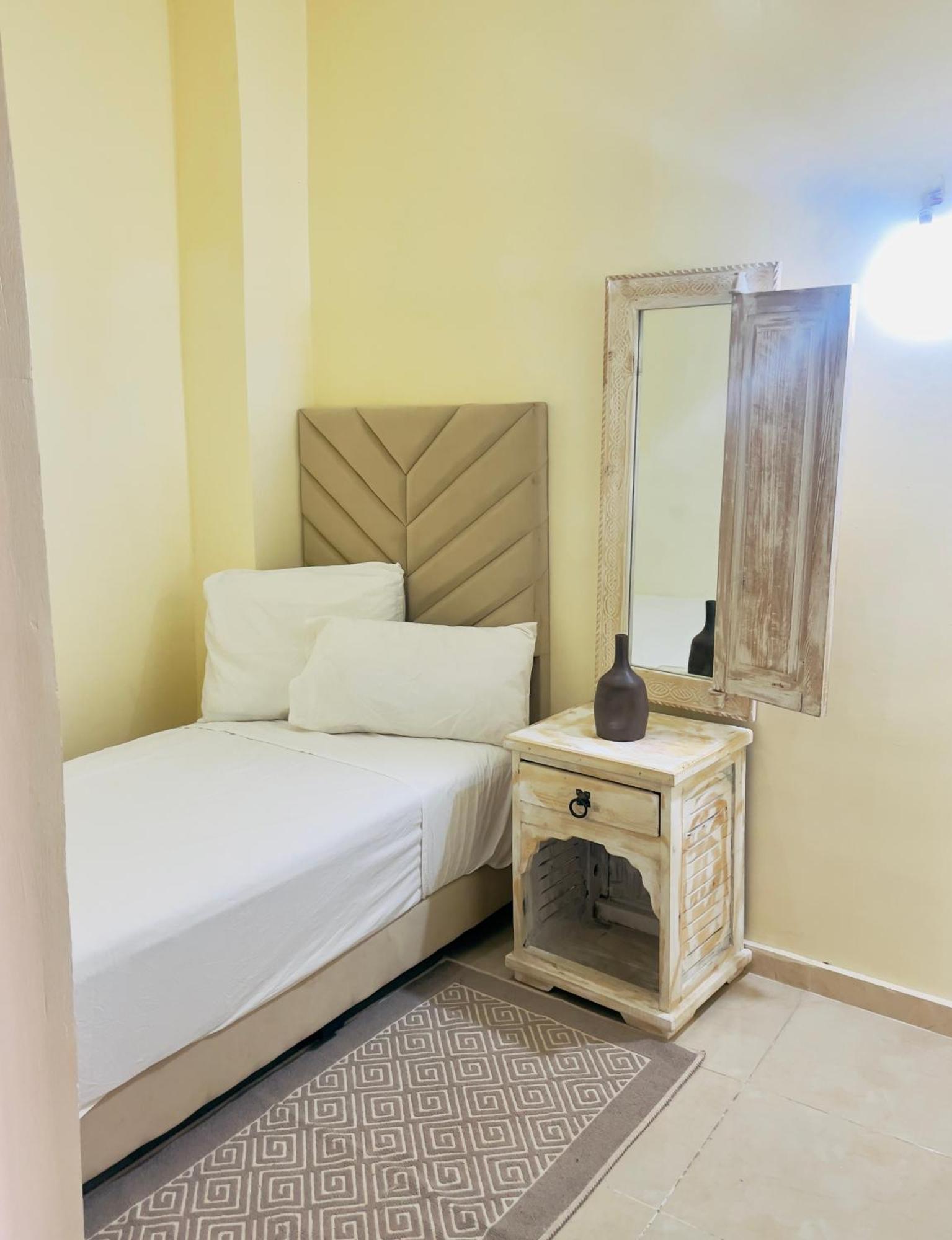 Villa Oasis Rouge Sable *