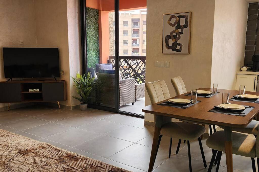 Luxury In Downtown Hivernage Neighborhood