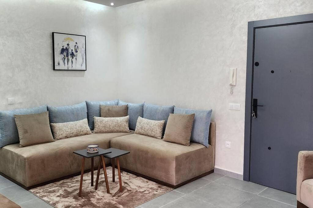 Luxury In Downtown Hivernage Neighborhood