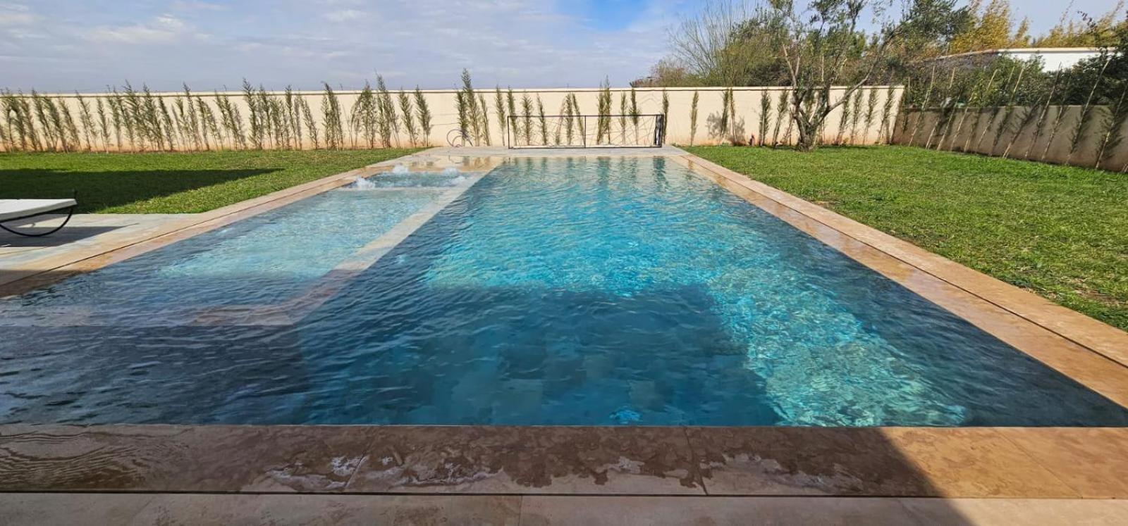 Privee Sans Vis-vis Villa *