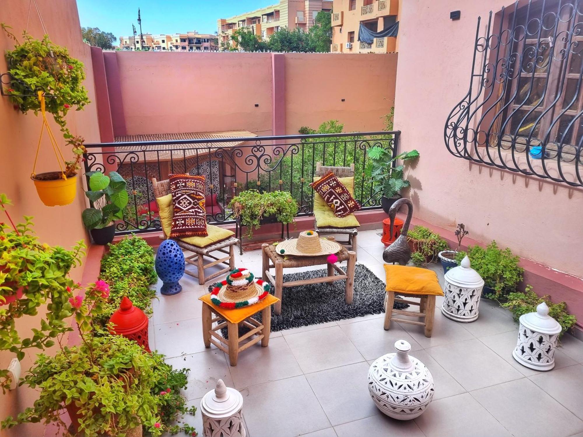 Appartamento Oranger Family House Center, Private Large House, Terasse Garden View, Free Parking