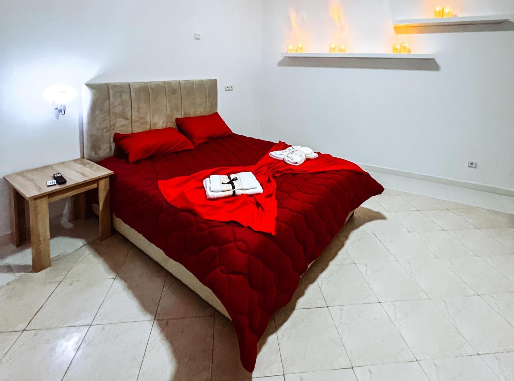 Contemporaine - 6 - Piscines Et Jacuzzi Marrakesh