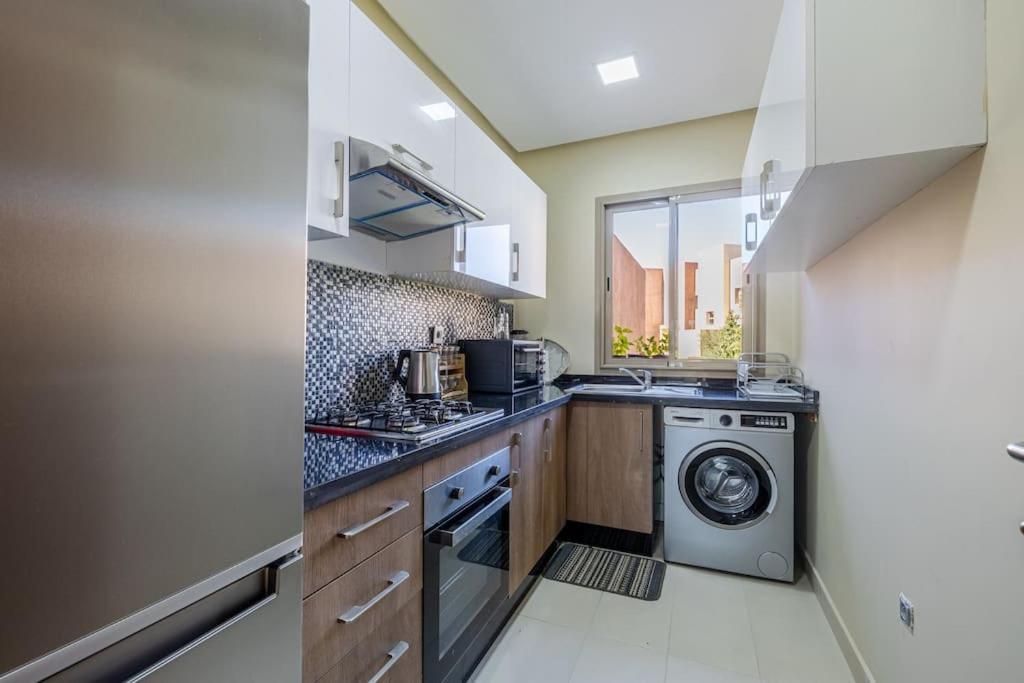 New And Renovated Appartment-prestigia-pool-parking *