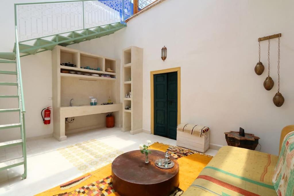 Vakantiehuis Haloma 90m2 In Der Medina Mit Terrasse