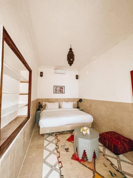 Dar Habiba 120m2 In Der Medina Mit Terrasse Hébergement de vacances *