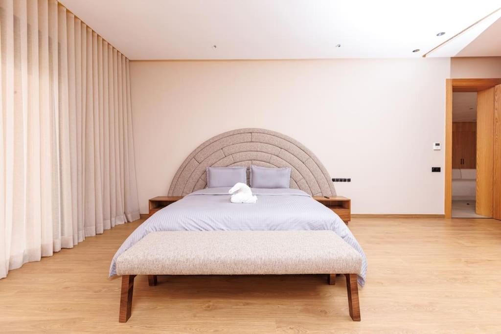 Modern 4br Golf View In Amelkis Marrakech *