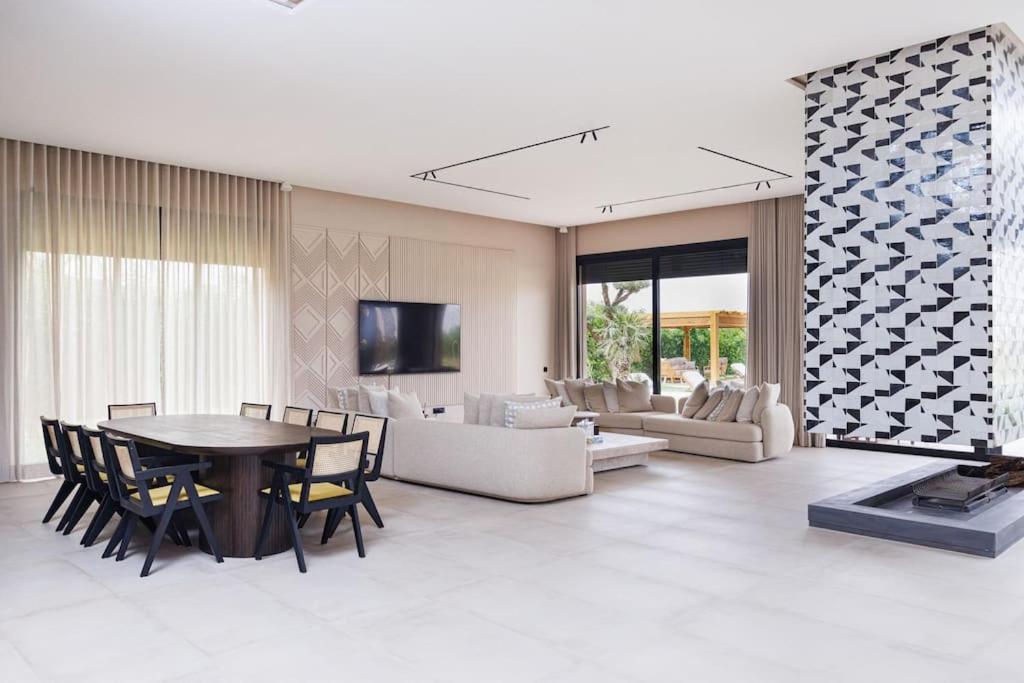 Modern 4br Golf View In Amelkis Marrakech Hébergement de vacances Marrakesh