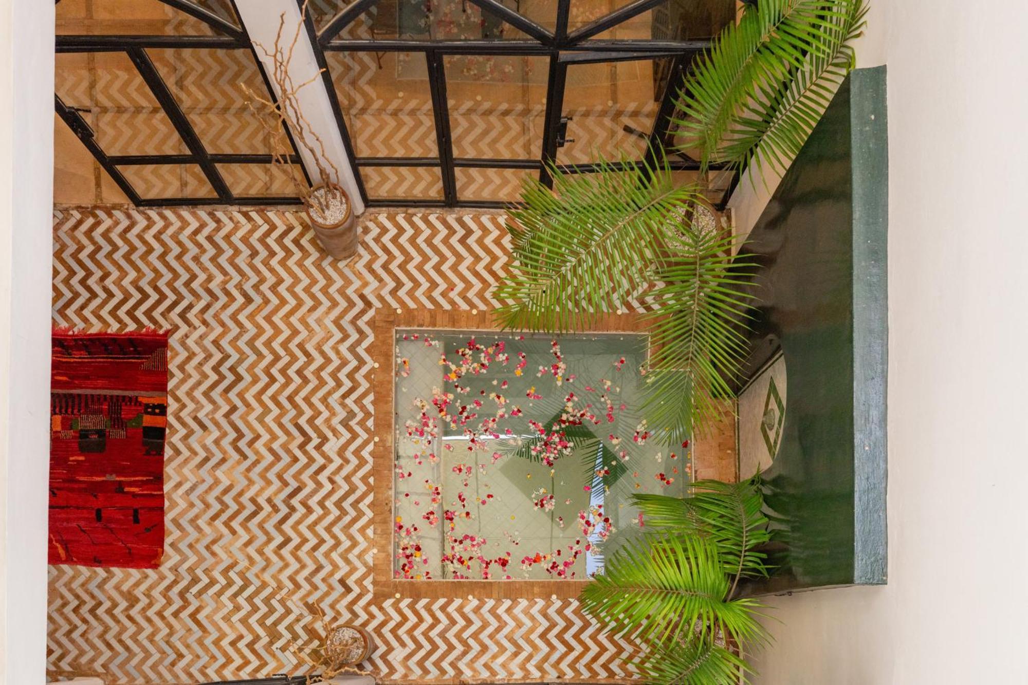 Riad Aouzal Exclusif-breakfast-pool Vakantiehuis *