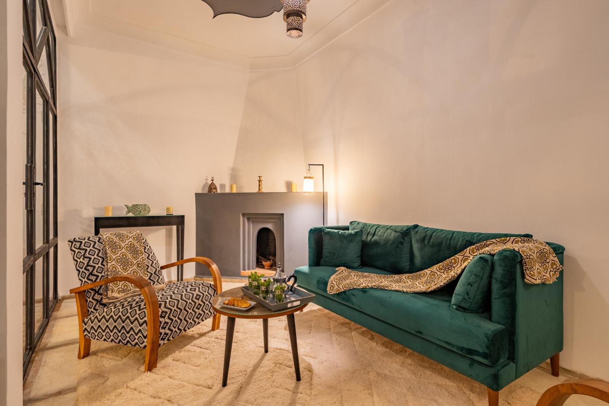 Riad Aouzal Exclusif-breakfast-pool Vakantiehuis