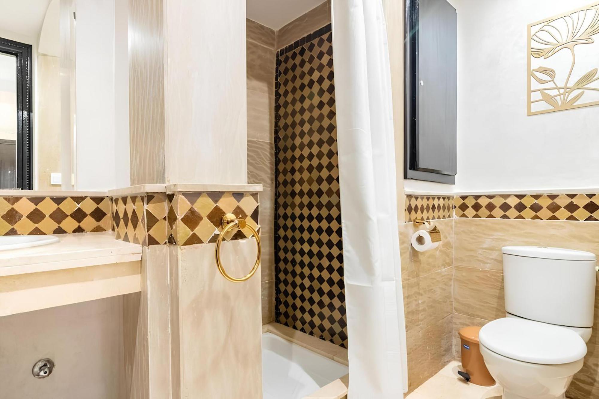 Appartement C-appartement De Luxe Plein Centre De Gueliz Avec Piscine Parking Wifi Netflix