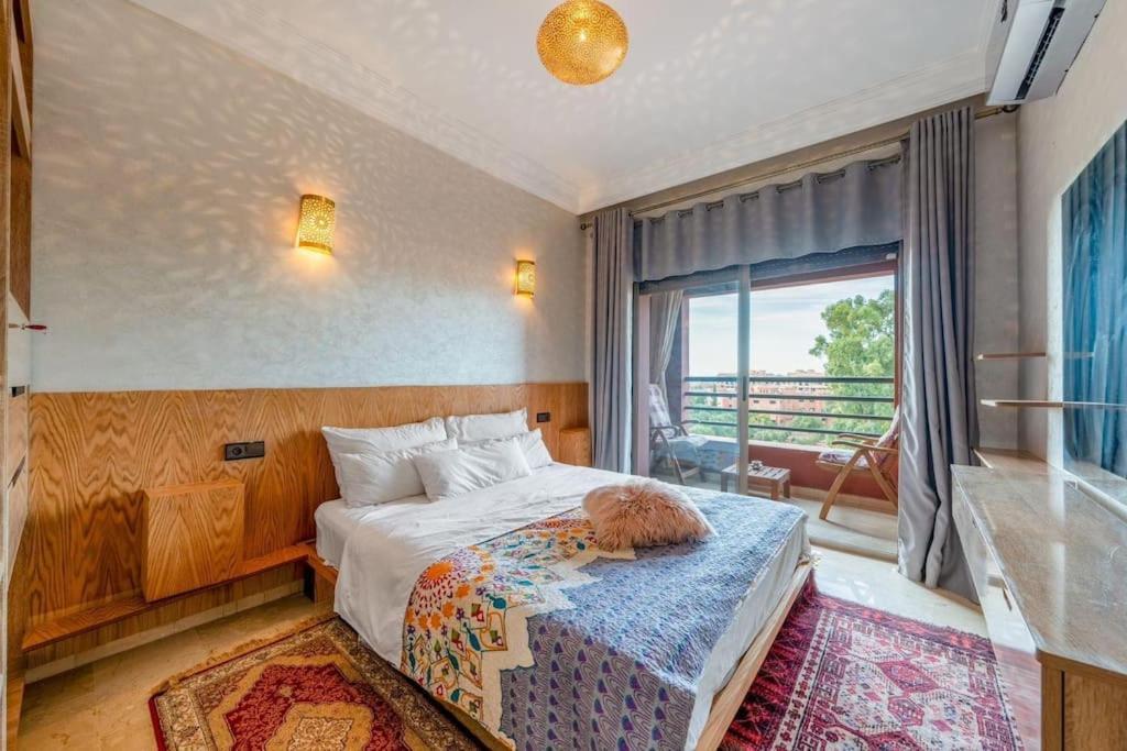 Location, Elegance, View & Comfort