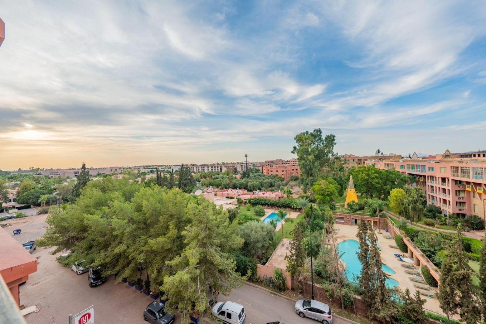 Location, Elegance, View & Comfort