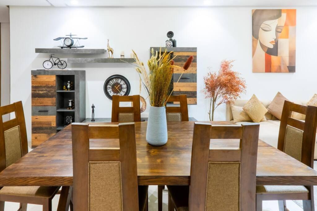 Luxury 2 Bedroom With Mountain View Appartement *