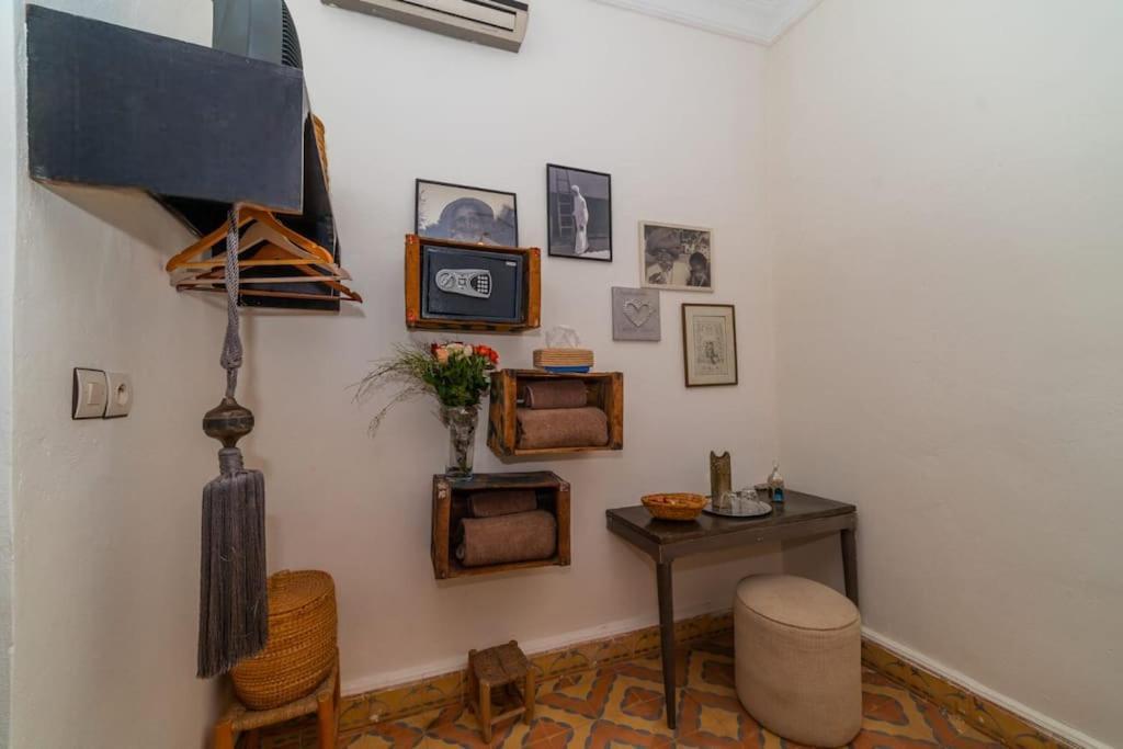 3 - Petit Dejeuner Gratuit - Position * Marrakesh