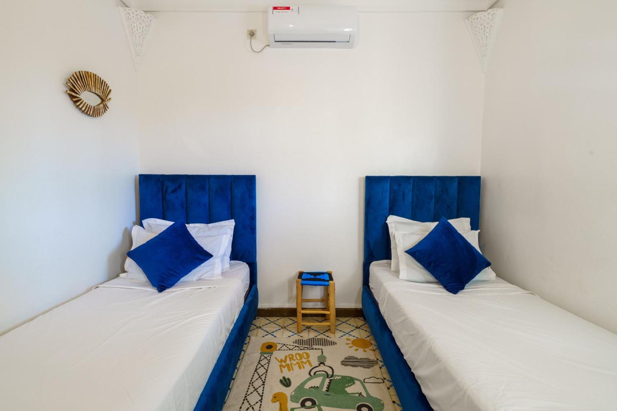 Elegant 10min From Centre Private Swimming Pool Villa *